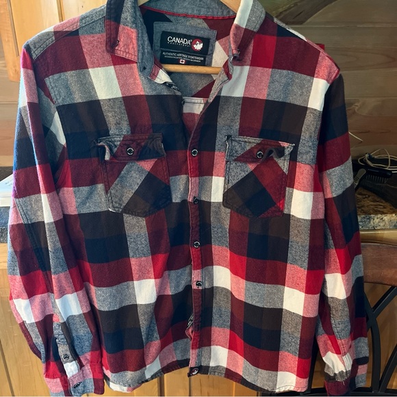 Canada Weather Gear FLANNEL SHIRT L Red Blue Buffalo Wide Plaid CHECKERED Button - Picture 6 of 15